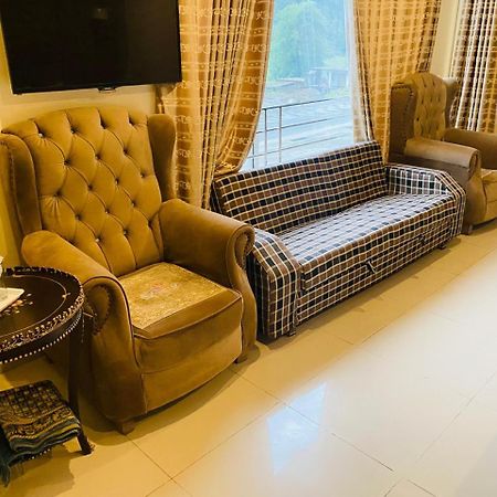 Manila Heights Hotel Naran Eksteriør billede