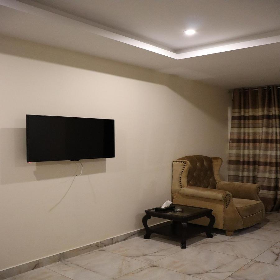 Manila Heights Hotel Naran Eksteriør billede