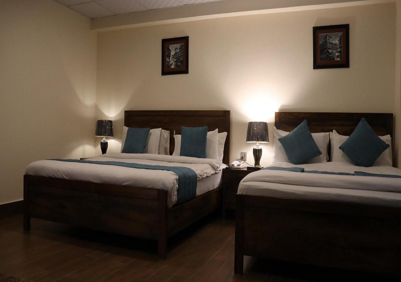Manila Heights Hotel Naran Eksteriør billede