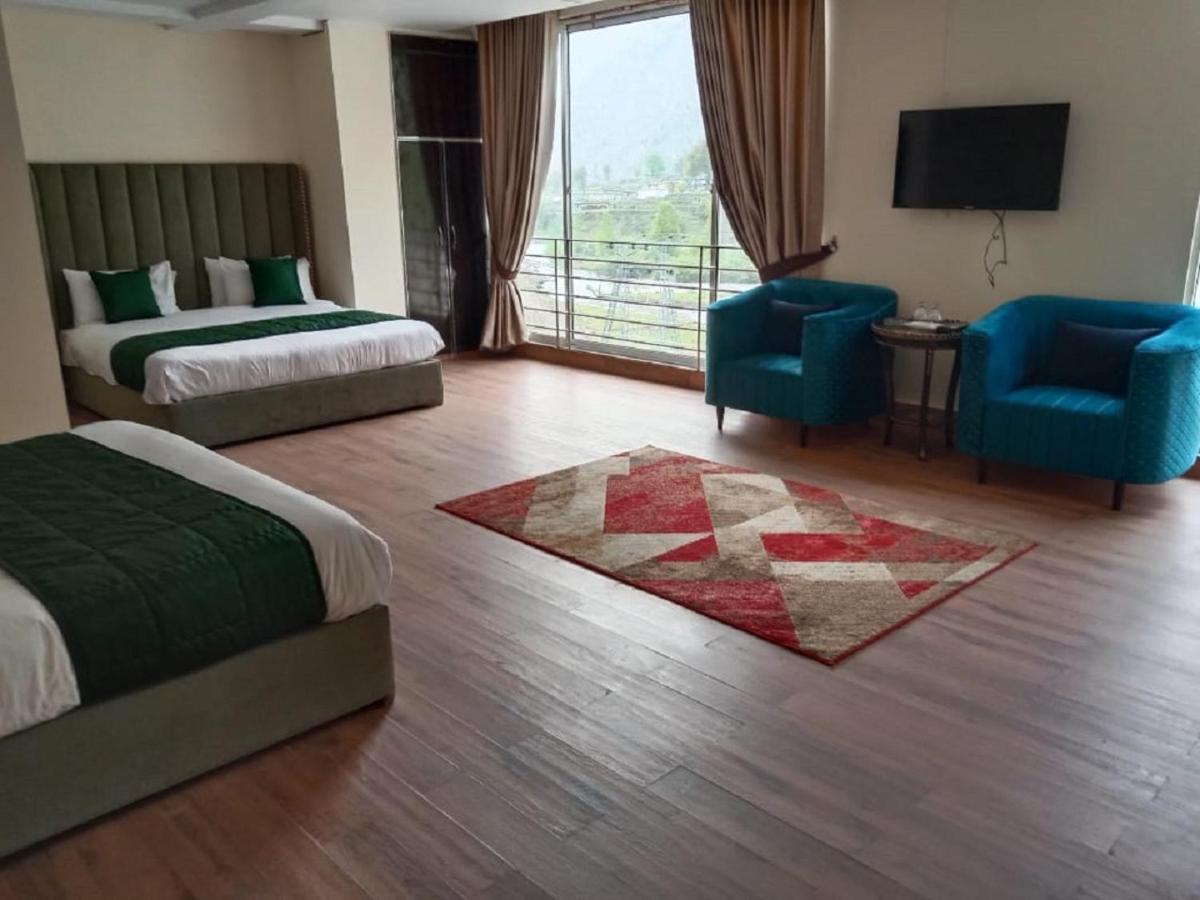 Manila Heights Hotel Naran Eksteriør billede